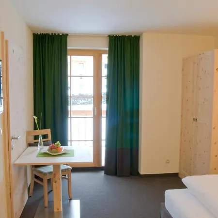 Hotel Der Waldhof Sankt Anton am Arlberg