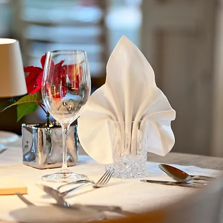 Der Waldhof - Unique - A Hidden Gem 호텔