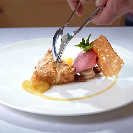 Отель Der Waldhof - Unique - A Hidden Gem 4*