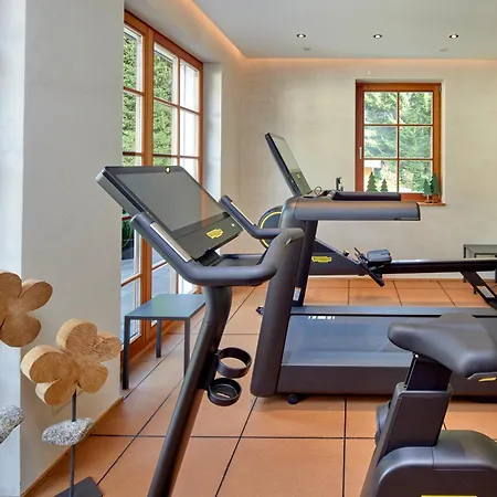 Der Waldhof - Unique - A Hidden Gem 4* 장크트안톤암아를베르크