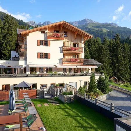 Отель Der Waldhof - Unique - A Hidden Gem Санкт-Антон-ам-Арльберг