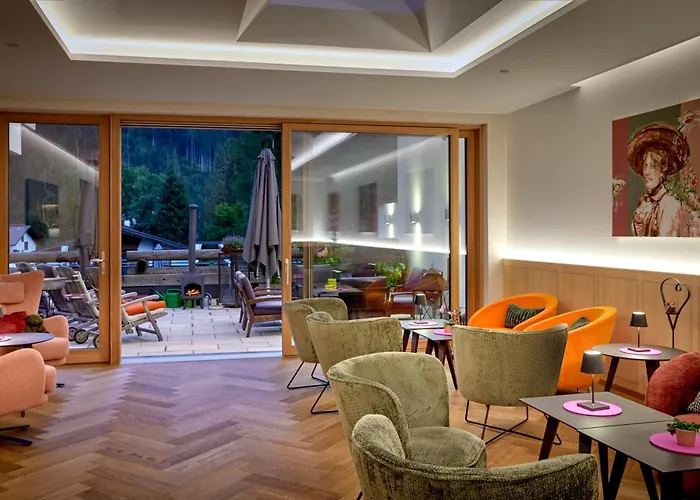 Der Waldhof - Unique - A Hidden Gem סן אנטון