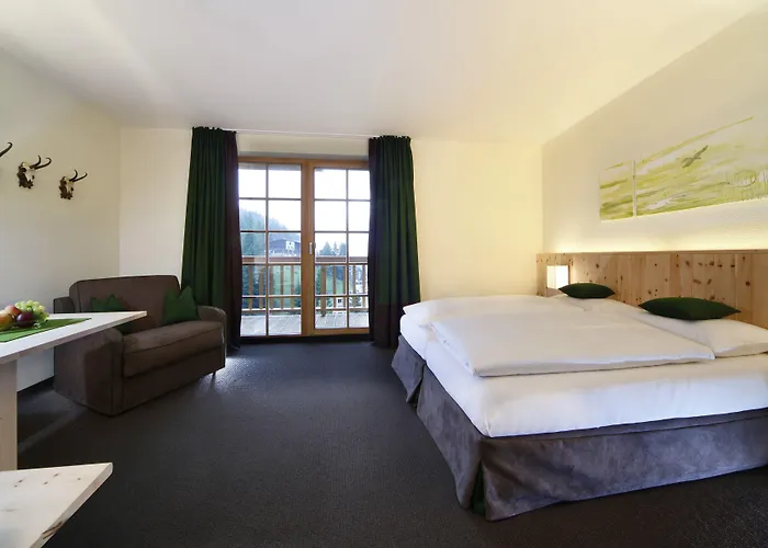 מלון Der Waldhof - Unique - A Hidden Gem סן אנטון