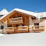 Der Waldhof - Unique - A Hidden Gem Hotel Sankt Anton am Arlberg