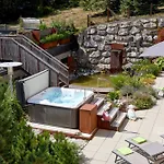 Hotel Der Waldhof - Unique - A Hidden Gem