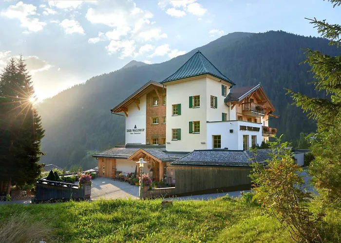 Hotel Der Waldhof - Unique - A Hidden Gem 4*